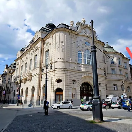 Cozy In The Middle Of * 브라티슬라바