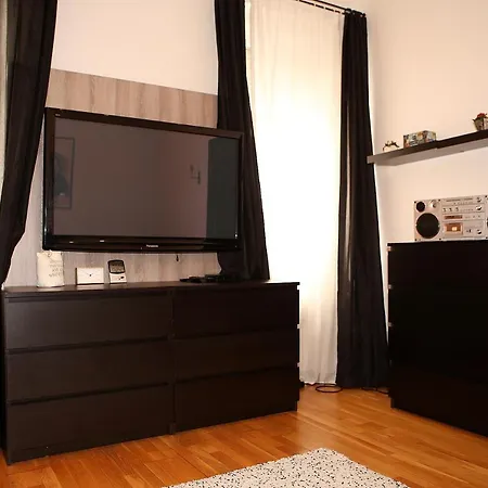 Cozy In The Middle Of *